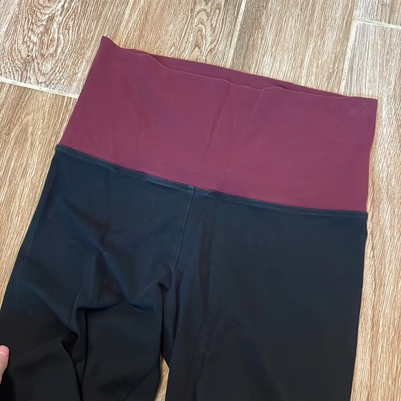 Victoria’s Secret Pink Fold Over Waist Yoga Leggings - Picture 4 of 4